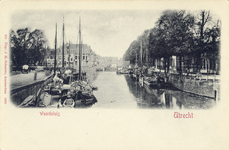 2062 Gezicht op de Stadsbuitengracht te Utrecht met links de Nieuwekade en rechts de Bemuurde Weerd O.Z.; op de ...